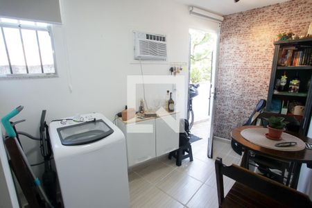 Sala/Área de Serviço de apartamento à venda com 1 quarto, 28m² em Pechincha, Rio de Janeiro