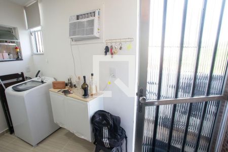 Sala/Área de Serviço de apartamento à venda com 1 quarto, 28m² em Pechincha, Rio de Janeiro