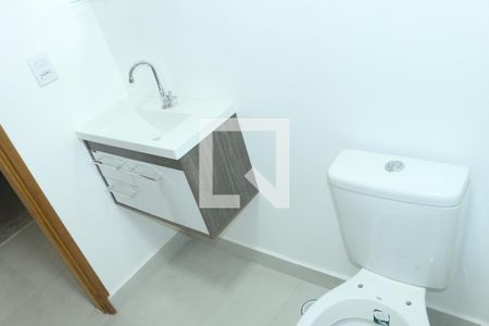 Banheiro de kitnet/studio para alugar com 1 quarto, 40m² em Osvaldo Cruz, São Caetano do Sul