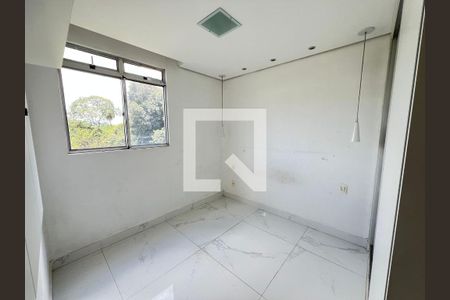 Vista do Quarto 1 de apartamento para alugar com 2 quartos, 47m² em Juliana, Belo Horizonte