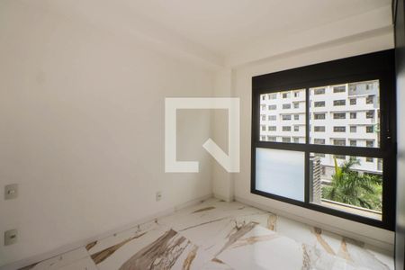 Quarto de kitnet/studio para alugar com 1 quarto, 40m² em Jardim do Salso, Porto Alegre