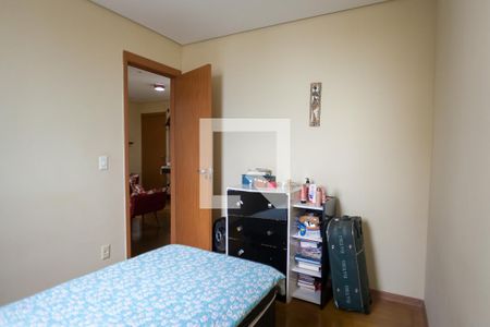 quarto 2 de apartamento para alugar com 2 quartos, 44m² em Chácara Cotia, Contagem