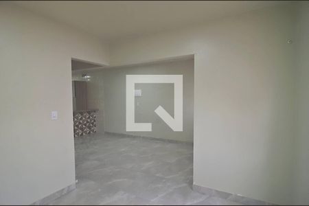 Sala de casa à venda com 2 quartos, 170m² em São José, Canoas