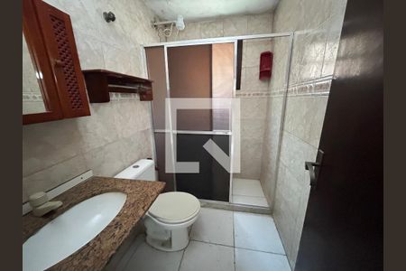 Banheiro de casa à venda com 2 quartos, 70m² em Higienópolis, Rio de Janeiro