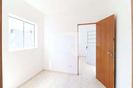 Sala/Quarto de casa para alugar com 1 quarto, 40m² em Parque Casa de Pedra, São Paulo