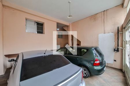 Garagem de casa à venda com 3 quartos, 264m² em Cambuci, São Paulo