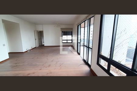 Sala de apartamento à venda com 3 quartos, 200m² em Vila Andrade, São Paulo