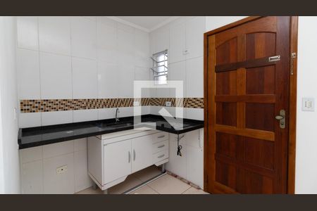 Sala/Cozinha de apartamento para alugar com 1 quarto, 27m² em Cidade Antônio Estêvão de Carvalho, São Paulo