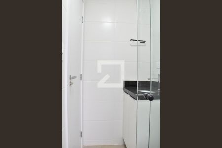 Banheiro de apartamento para alugar com 1 quarto, 23m² em Água Verde, Curitiba