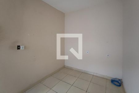 Casa à venda com 215m², 5 quartos e 2 vagas Casa à venda com 215m², 5 quartos e 2 vagasEdícula - Quarto 2