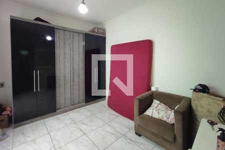 Quarto 3 de casa à venda com 5 quartos, 215m² em Jardim Capivari, Campinas