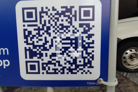 Casa à venda com 215m², 5 quartos e 2 vagas Casa à venda com 215m², 5 quartos e 2 vagasPLACA INSTALADA NA FACHADA