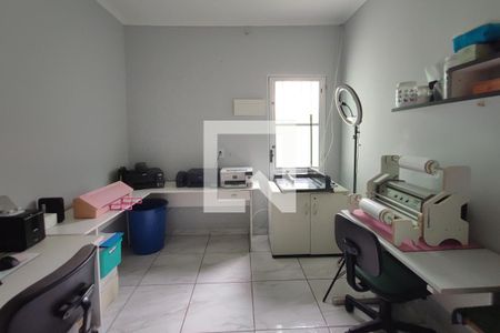 Quarto 2 de casa à venda com 5 quartos, 215m² em Jardim Capivari, Campinas