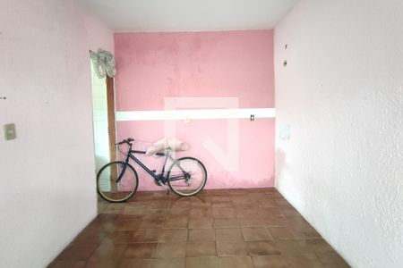 Casa à venda com 215m², 5 quartos e 2 vagas Casa à venda com 215m², 5 quartos e 2 vagasEdícula