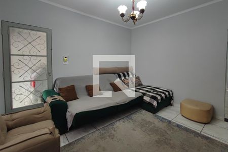 Sala de casa à venda com 5 quartos, 215m² em Jardim Capivari, Campinas