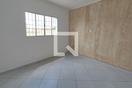 Sala de casa para alugar com 4 quartos, 141m² em Jardim Santa Lúcia, Campinas