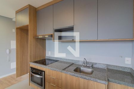 Cozinha  de apartamento para alugar com 1 quarto, 42m² em Santo Amaro, São Paulo