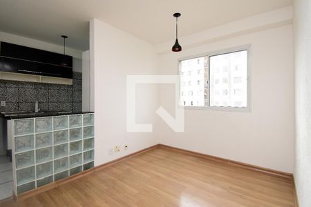 Sala de apartamento para alugar com 2 quartos, 56m² em Jardim Cocaia, Guarulhos