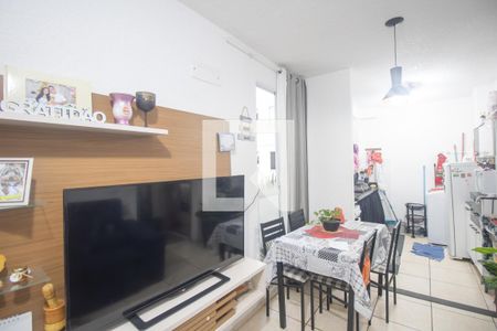 Sala de apartamento para alugar com 2 quartos, 45m² em Vila Lage, São Gonçalo