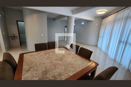 Detalhe Sala de apartamento para alugar com 4 quartos, 202m² em Gonzaga, Santos