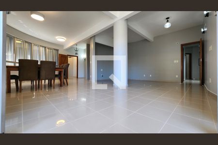 Sala de apartamento para alugar com 4 quartos, 202m² em Gonzaga, Santos