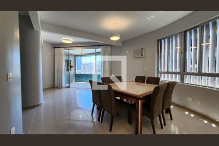 Sala de apartamento para alugar com 4 quartos, 202m² em Gonzaga, Santos