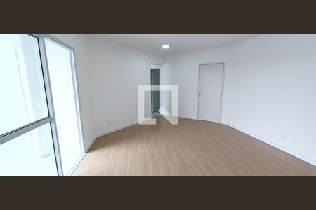 Sala de apartamento para alugar com 2 quartos, 84m² em Parque Esplanada, Embu das Artes