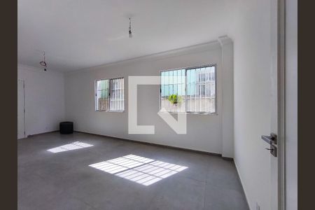 Sala de casa para alugar com 2 quartos, 120m² em Vila Isabel, Rio de Janeiro