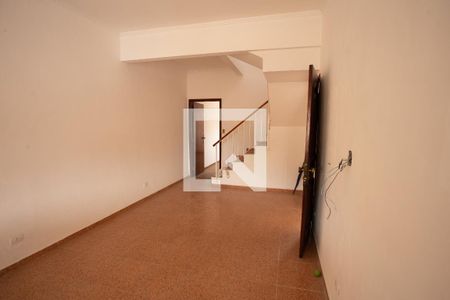 Sala de casa para alugar com 5 quartos, 195m² em Vila Vitorio Mazzei, São Paulo