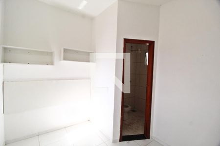 Quarto 1 - Suíte de apartamento para alugar com 2 quartos, 62m² em Jardim Holanda, Uberlândia