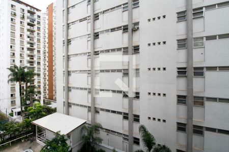 Vista da Varanda e Área de Serviço de apartamento para alugar com 2 quartos, 64m² em Jardim Paulista, São Paulo