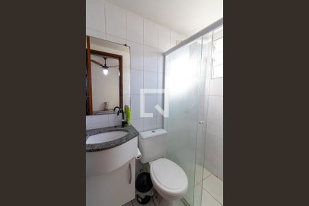 Banheiro do Quarto 1 de apartamento para alugar com 3 quartos, 70m² em Ponte Preta, Campinas