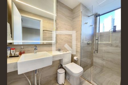 Apartamento à venda com 202m², 3 quartos e 3 vagas Apartamento à venda com 202m², 3 quartos e 3 vagasBanheiro da Suíte 2