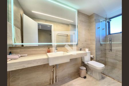 Apartamento à venda com 202m², 3 quartos e 3 vagas Apartamento à venda com 202m², 3 quartos e 3 vagasBanheiro da Suíte 3