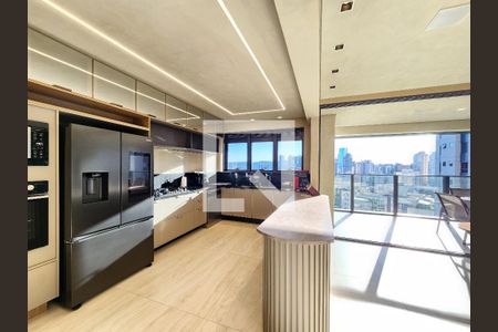 Apartamento à venda com 202m², 3 quartos e 3 vagas Apartamento à venda com 202m², 3 quartos e 3 vagasCozinha