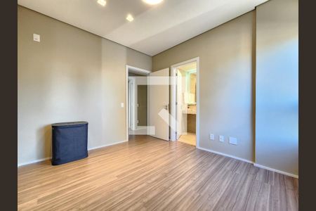 Apartamento à venda com 202m², 3 quartos e 3 vagas Apartamento à venda com 202m², 3 quartos e 3 vagasQuarto Suíte 3