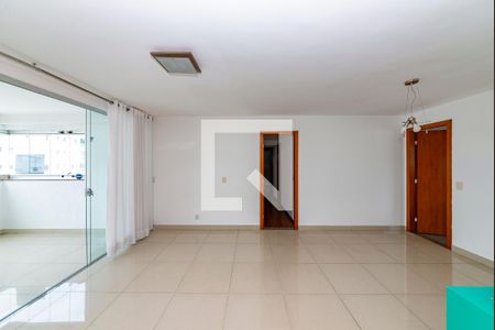 Sala de apartamento para alugar com 4 quartos, 130m² em Buritis, Belo Horizonte