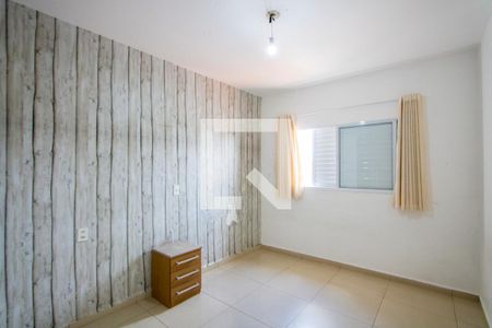 Quarto 2 de casa à venda com 2 quartos, 126m² em Vila Vitória, Santo André