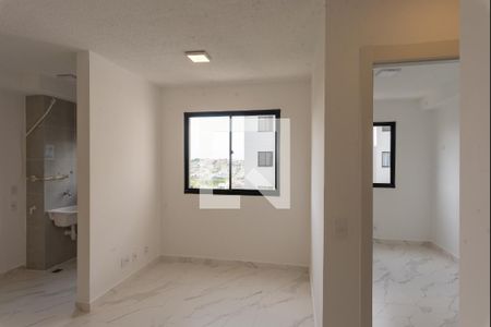 Sala de apartamento para alugar com 2 quartos, 37m² em Jardim Ipaussurama, Campinas