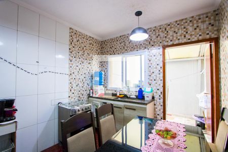 Casa à venda com 72m², 4 quartos e 2 vagas Casa à venda com 72m², 4 quartos e 2 vagasCozinha