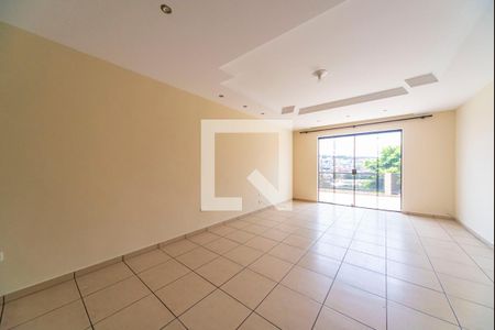 Sala de casa à venda com 2 quartos, 229m² em Vila Vitória, Santo André