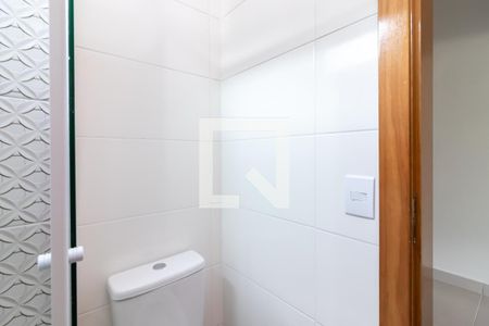 Banheiro de apartamento para alugar com 1 quarto, 30m² em Água Fria, São Paulo