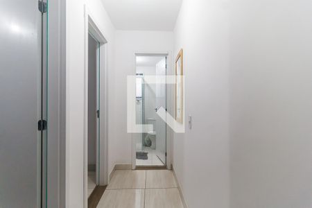 Corredor de apartamento para alugar com 2 quartos, 44m² em Botujuru, Mogi das Cruzes