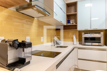 Cozinha de apartamento à venda com 1 quarto, 39m² em Indianópolis, São Paulo