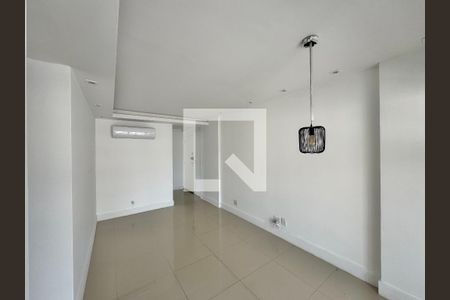 Sala de apartamento para alugar com 3 quartos, 84m² em Recreio dos Bandeirantes, Rio de Janeiro