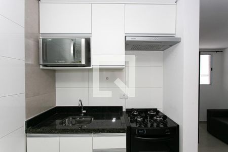 Cozinha de apartamento para alugar com 1 quarto, 42m² em Vila Esperança, São Paulo