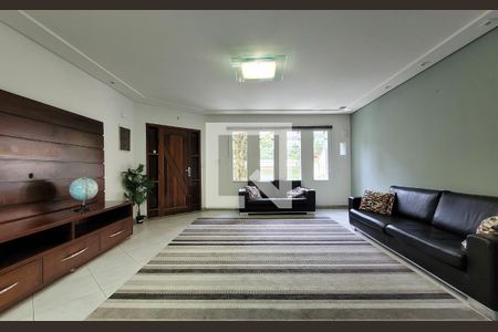 Sala de casa à venda com 4 quartos, 398m² em Vila Scarpelli, Santo André