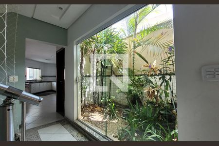 Sala de casa à venda com 4 quartos, 398m² em Vila Scarpelli, Santo André