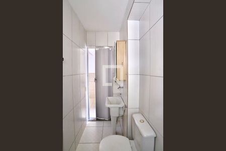 Banheiro de apartamento para alugar com 1 quarto, 25m² em Vila Canero, São Paulo