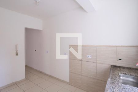 Sala/Cozinha de apartamento para alugar com 1 quarto, 25m² em Vila Canero, São Paulo